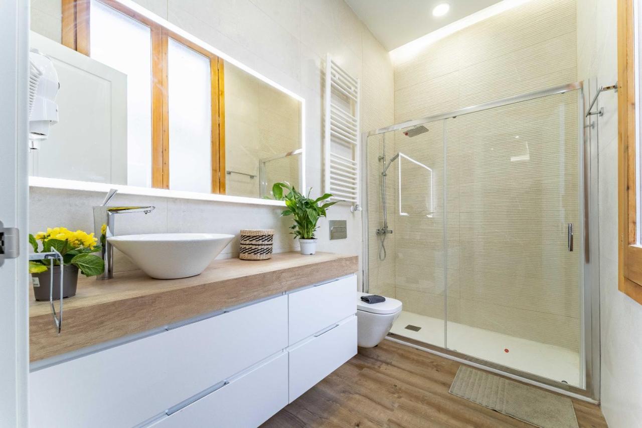 Exclusive Luxury Apartment In Central Мадрид Екстериор снимка